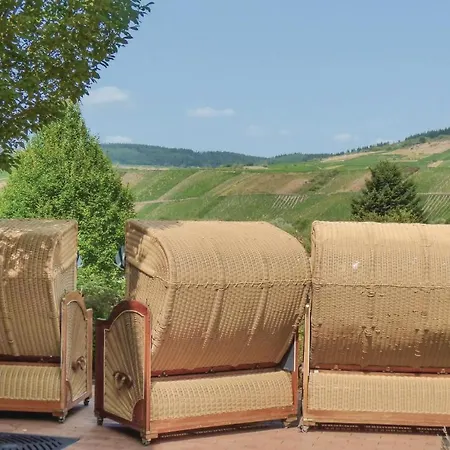 2 Bedroom Amazing In An Der Mosel