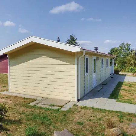 2 Bedroom Amazing In An Der Mosel Holiday home *